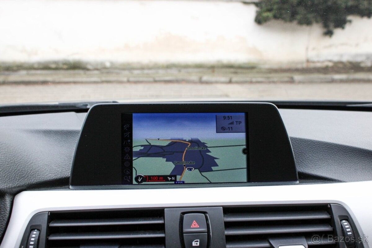 BMW Rad 3 Touring 320d A/T 135kW - 16