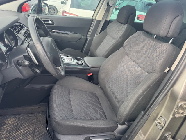 Peugeot 3008 HYbrid AKONTACIA OD 0% - 16