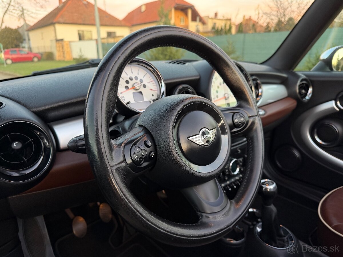 Mini Cooper Cabrio 1.6 • Benzín • 2011 • - 16