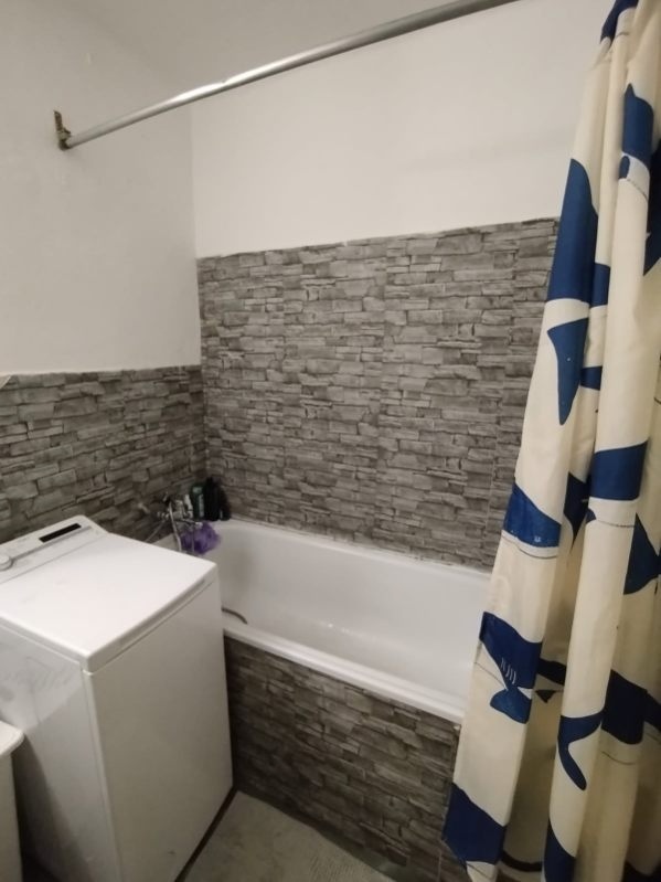 na prenájom 2 izbový nezariadený byt v Prievidzi - 16