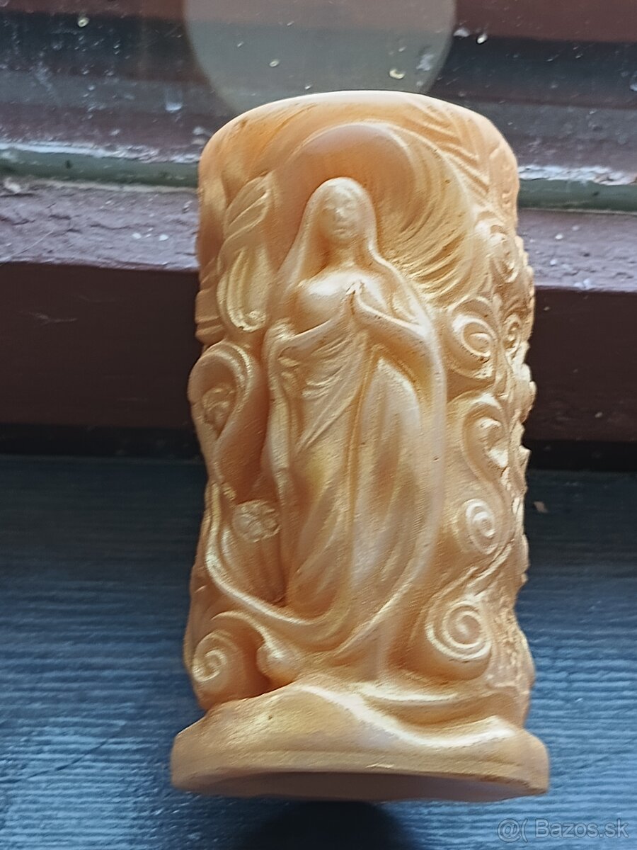 Domáce vyrobené sviečky a kytica - 16