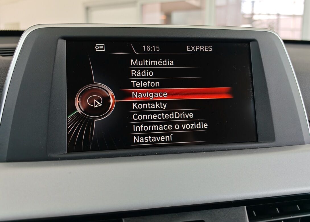 BMW X1 sDrive 18d Advantage A/T - 16