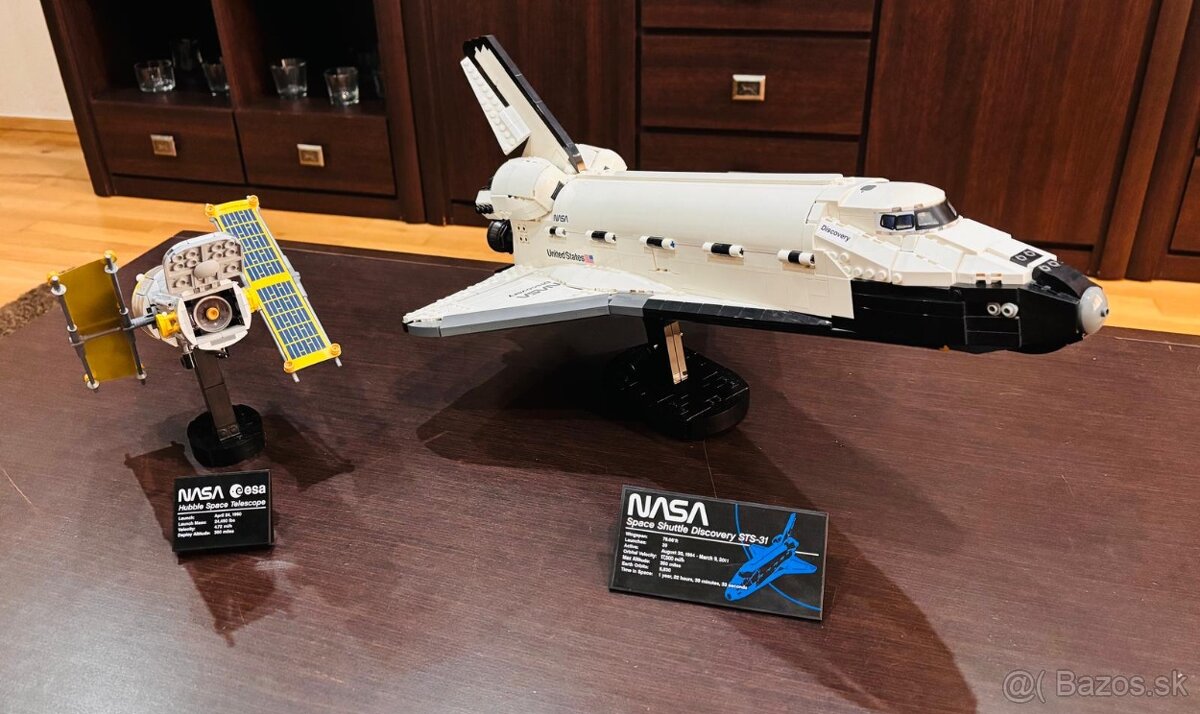 Lego NASA raketoplán Discovery - 16