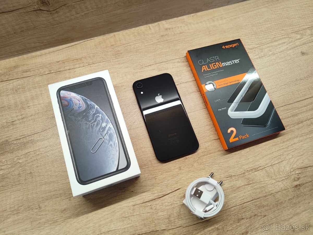 iPhone XR - super stav / v záruke - batéria 97% - 16