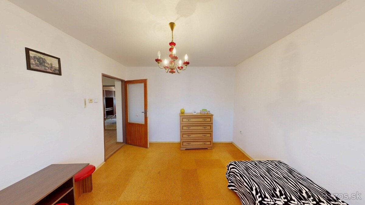 4 IZBOVÝ RODINNÝ DOM S GARÁŽOU LEN 6 km OD TERMÁLNEHO MESTA - 16