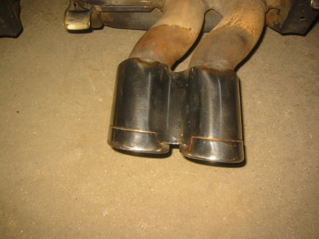 AUDI S8 D2 4.2 250kw - manuál + tiptronic - díly z vozidla - 16