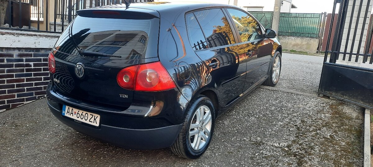 Volkswagen golf - 16
