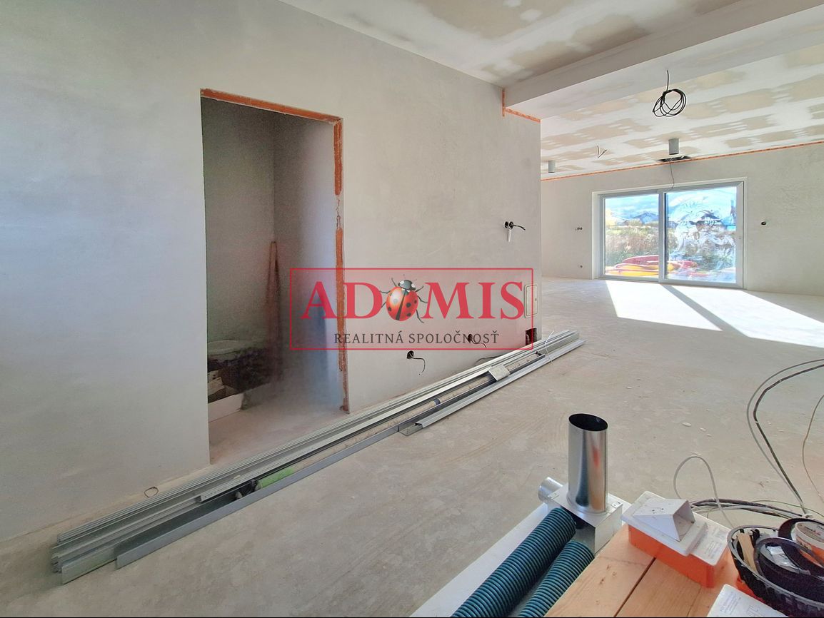 ADOMIS - predám bezbariérový bungalov Ruskov, 650m2, 3x kúpe - 16