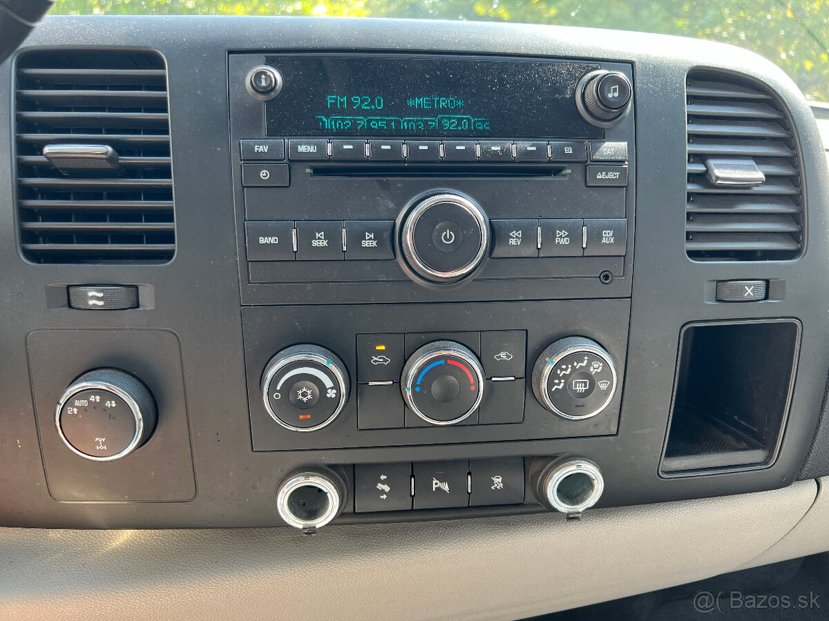 Chevrolet Silverado 5.3 V8, 4x4, LPG, 97 500 km, tažné 3.5t - 16