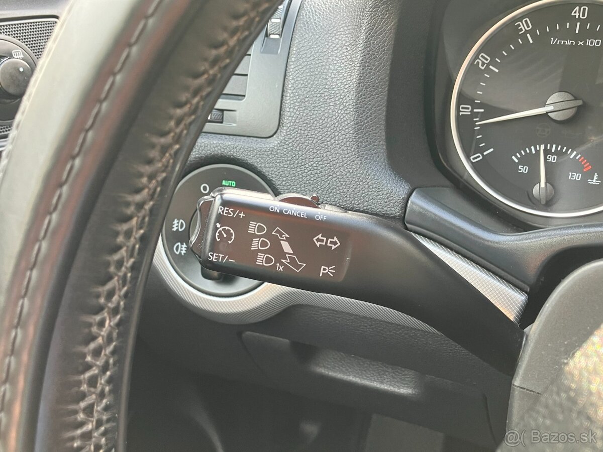 Škoda Octavia Combi 1.4 TSI 90 kW Elegance DSG - 16