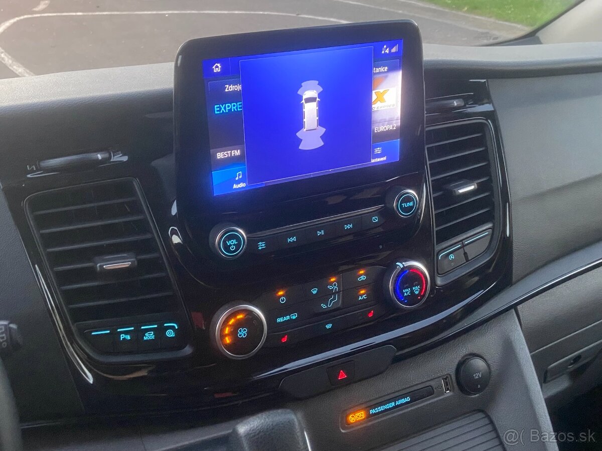 Ford Tourneo Custom 2.0 TDCi 170 Family L2 A/T - 16