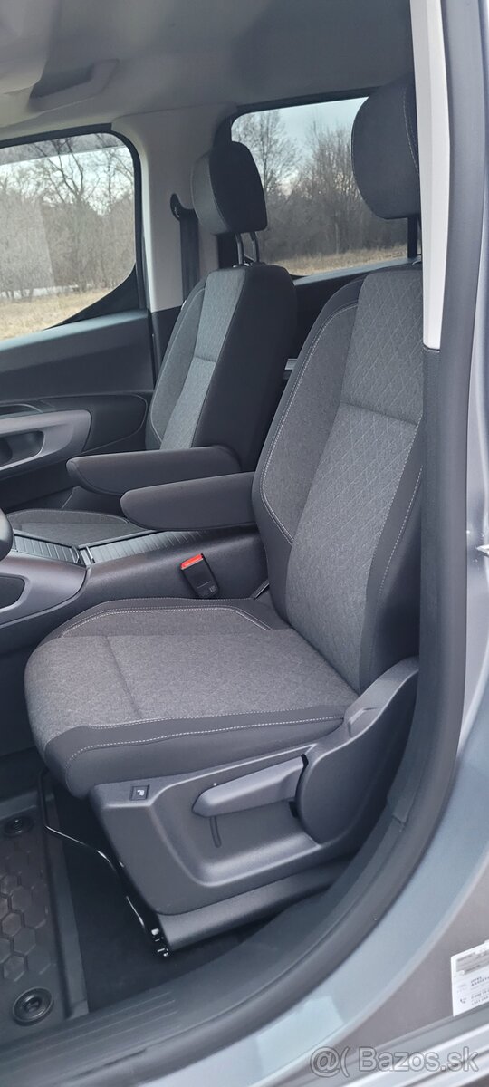 Opel Combo, Peugeot Rifter, Toyota Proace - 16