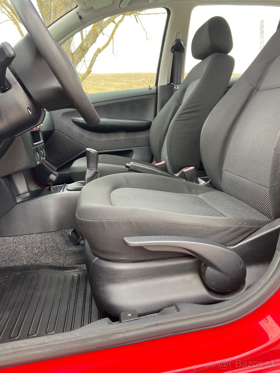 Škoda Fábia 1.2htp benzín 12V, klíma - 16