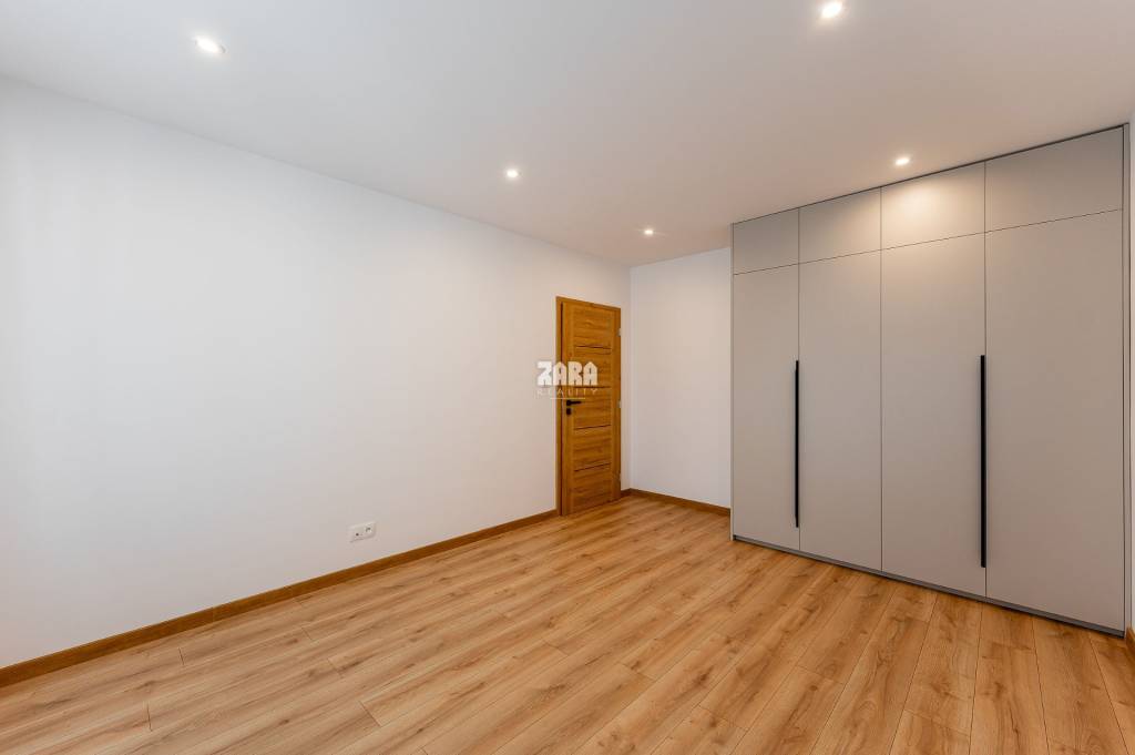 Západ - Trieda SNP - krásny 2 izb, byt 55 m2 + LOGGIA. Komp. - 16