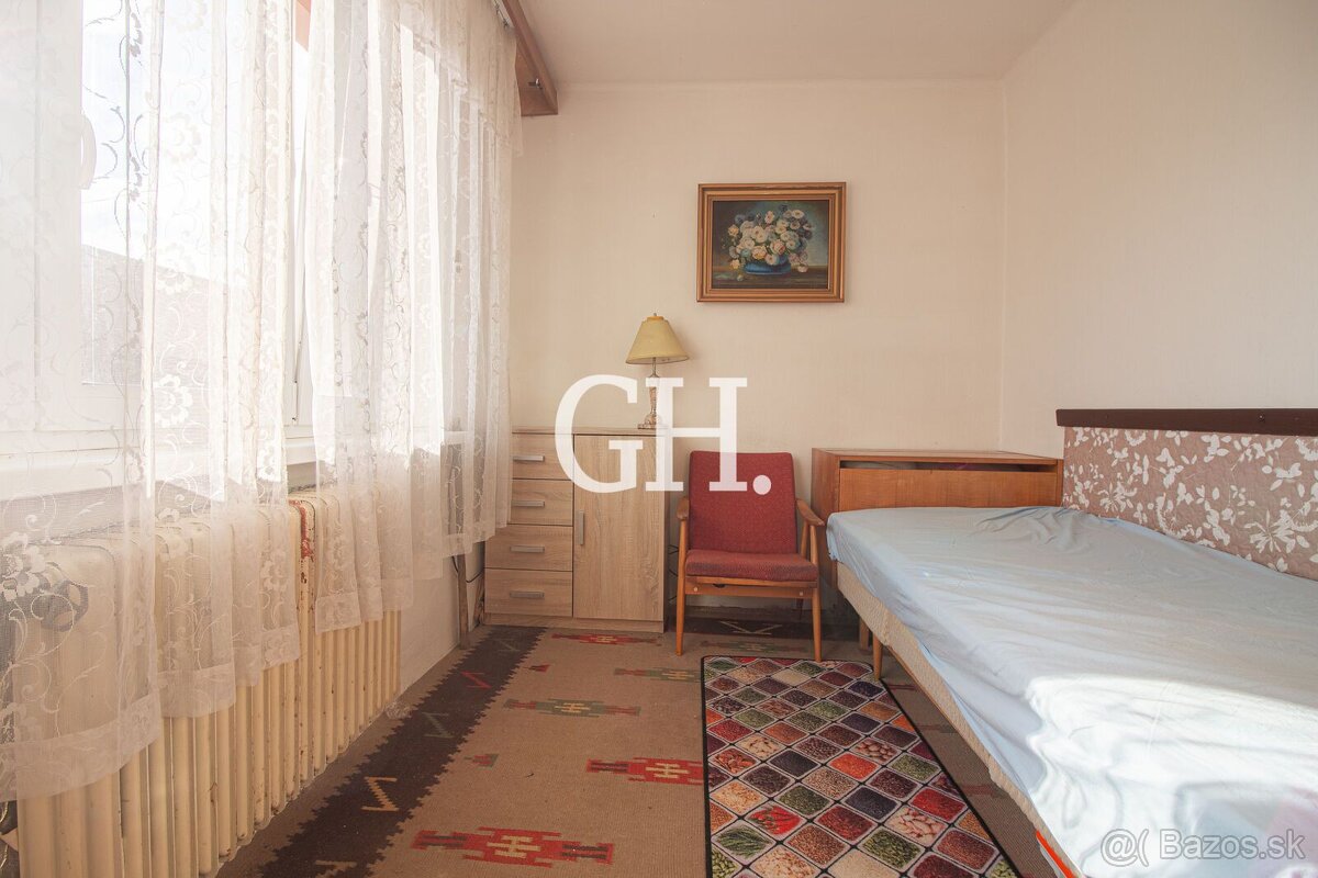 REZERVOVANÉ - Na predaj 4-izbový rodinný dom v Rimavskej Sob - 16
