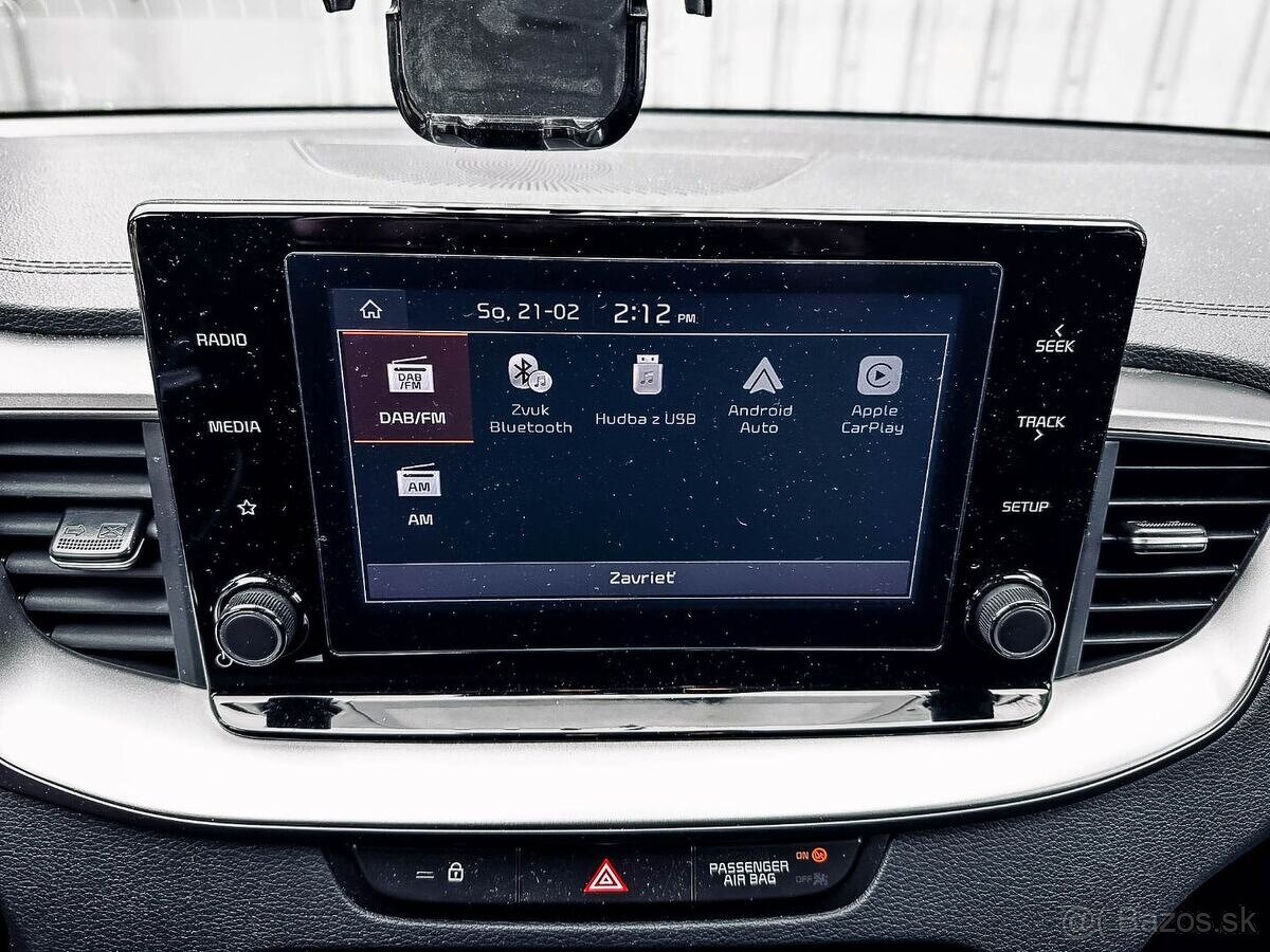 Kia Ceed SW 1.5 T-GDi Silver A/T - 16