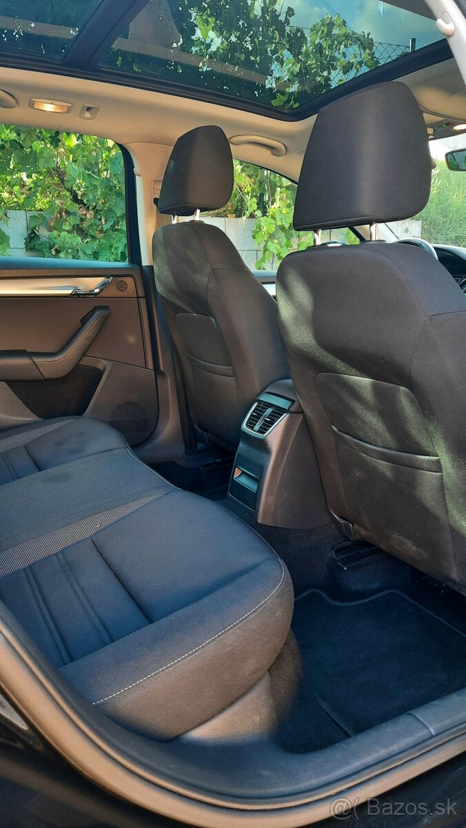 Predám Škoda Octavia Combi 1.6 TDI 115k Ambition - 16