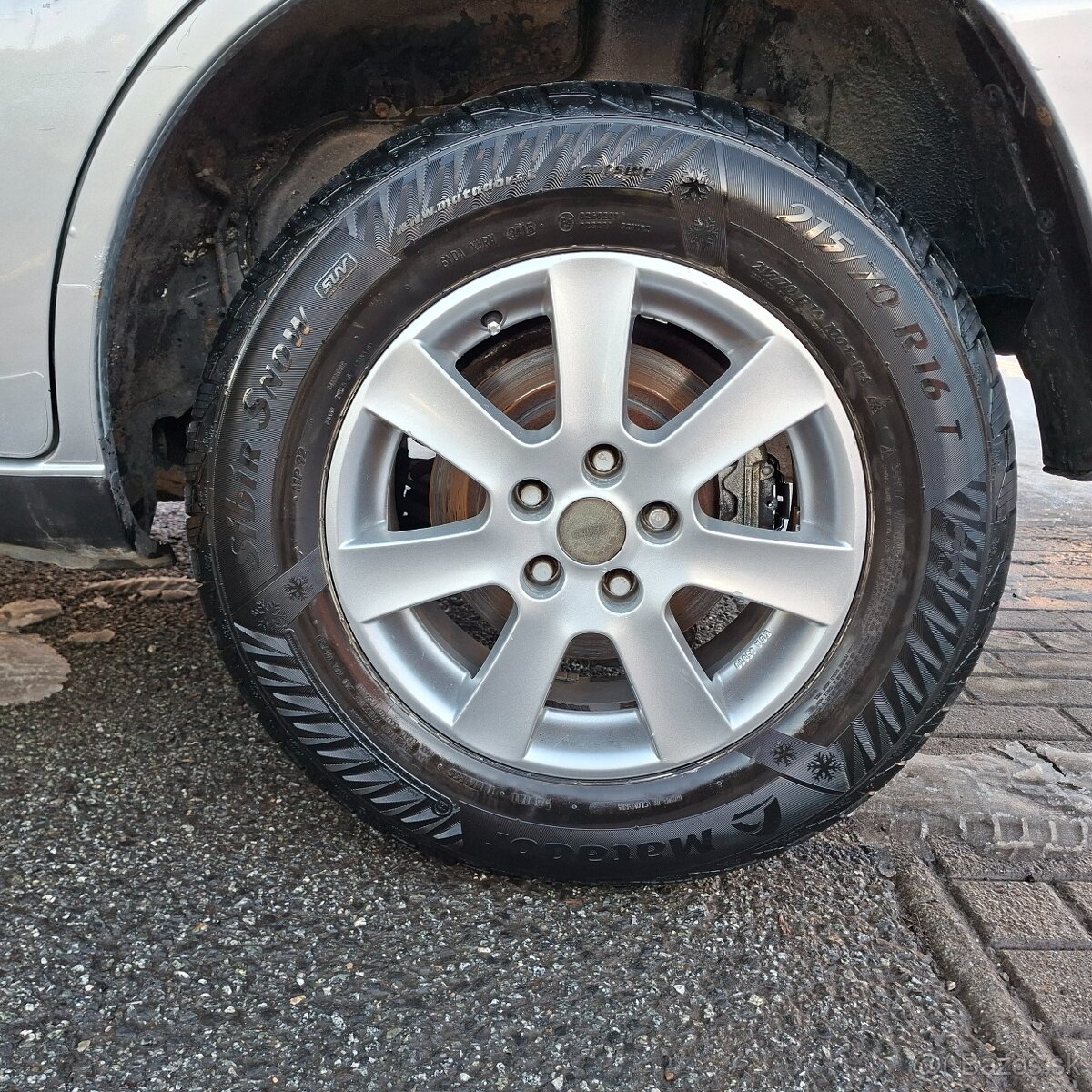 Toyota RAV4 1.8 VVTi 5D benzín - 16