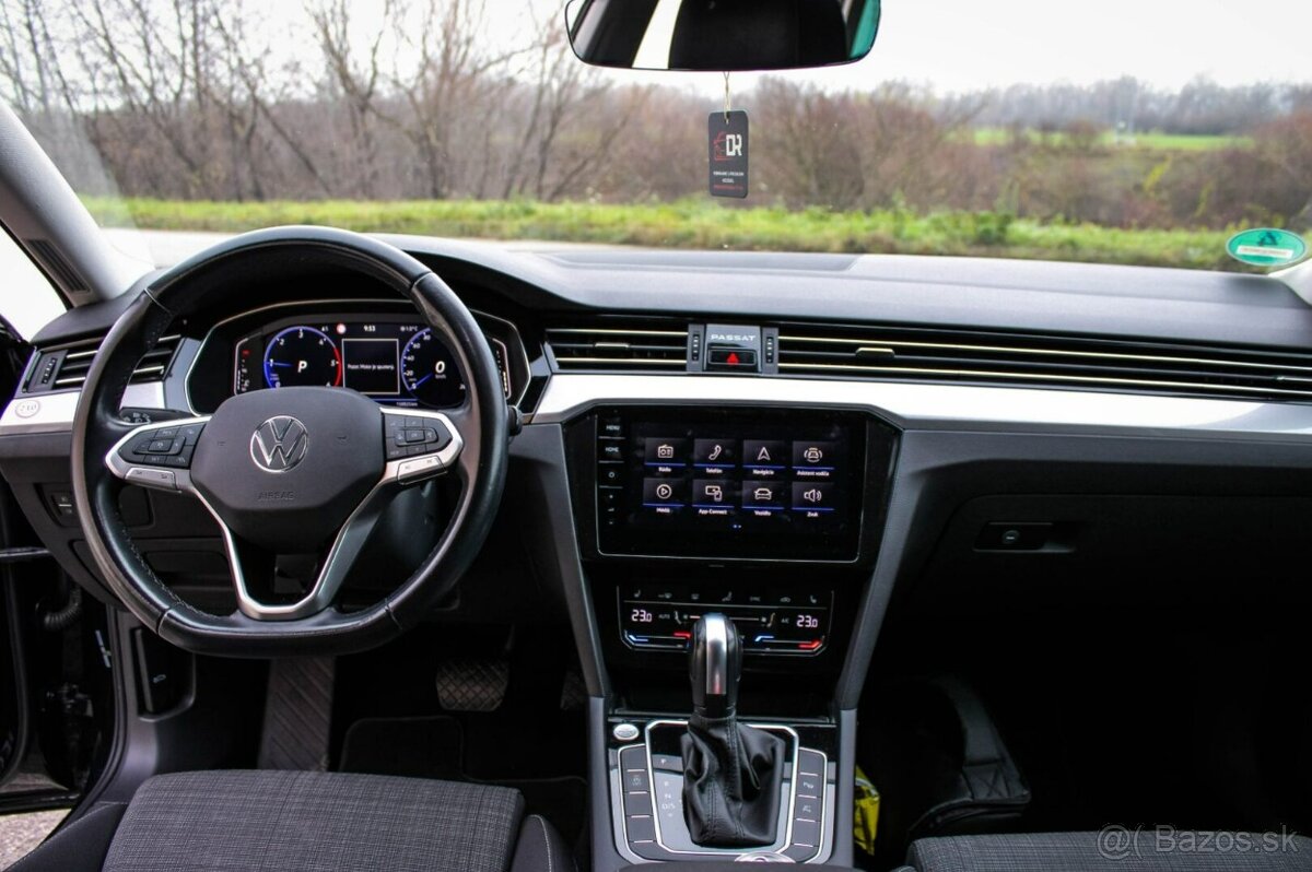 Volkswagen Passat Variant 2.0 TDI EVO Elegance DSG Virtual - 16