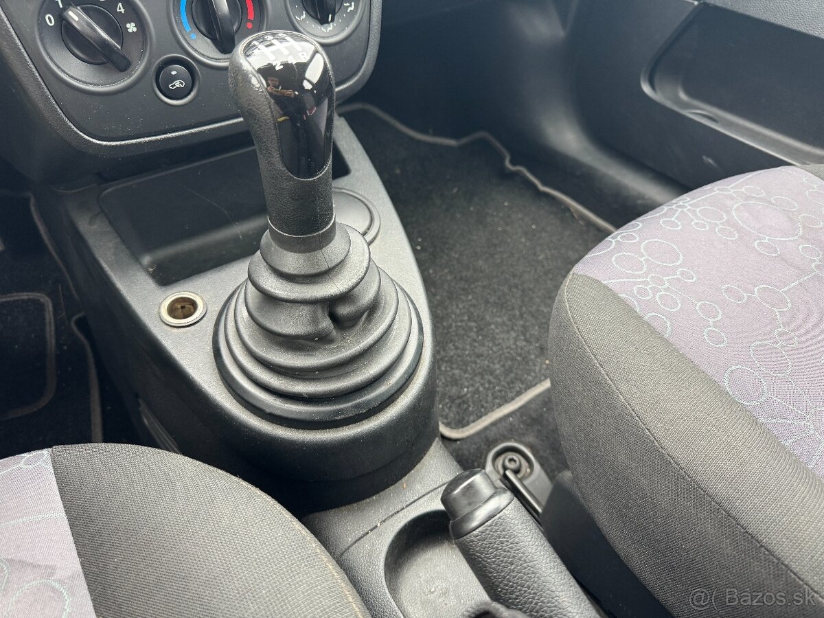 Ford Fiesta 1.25i Duratec Ambiente, 55 kw, 2008, A/C, benzín - 16