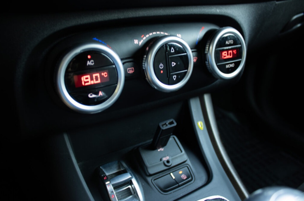 Alfa Romeo Giulietta (2015) - 16