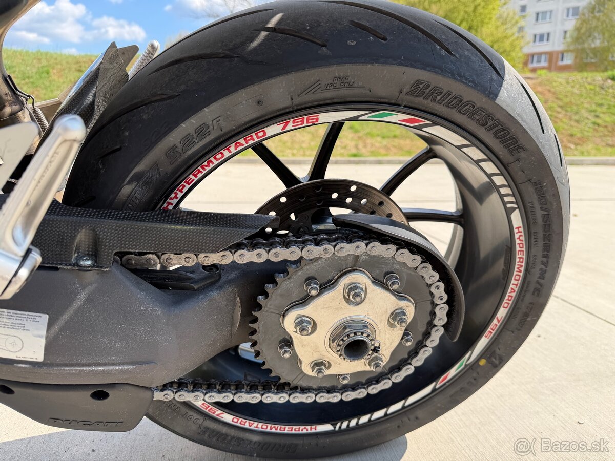 Ducati Hypermotard 796 - 16