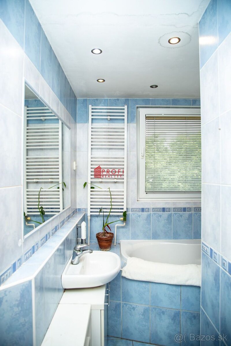 REZERVOVANÉ: Ponúkame na predaj priestranný 4izbový byt v po - 16