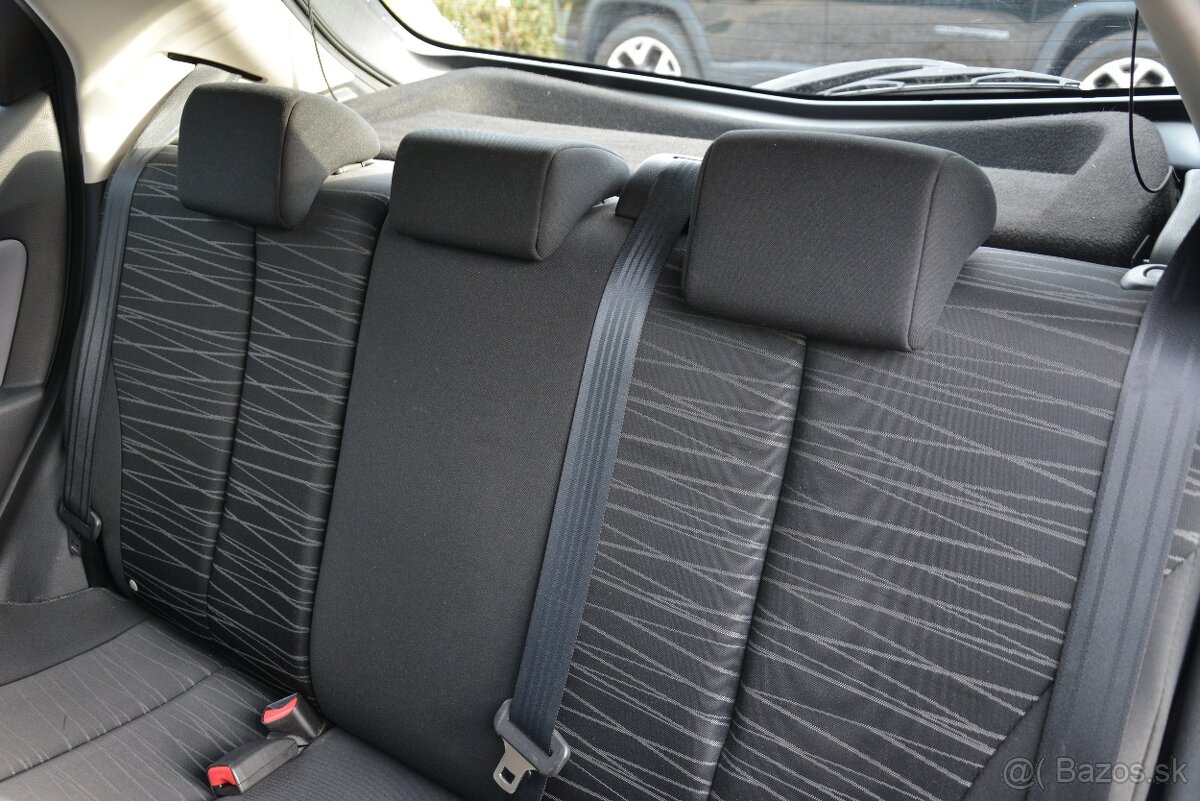 Mazda 2 1.40 Benzín - 16