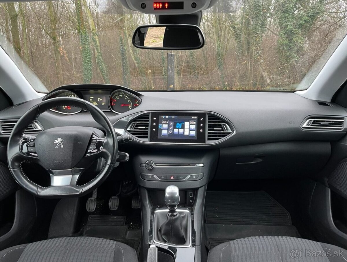 Peugeot 308 1.2 - 16