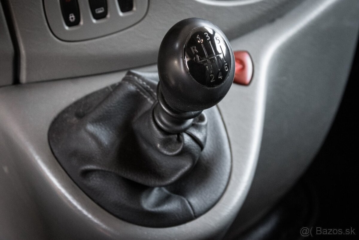 Opel Vivaro 1.9 CDTi L1H1 - 16