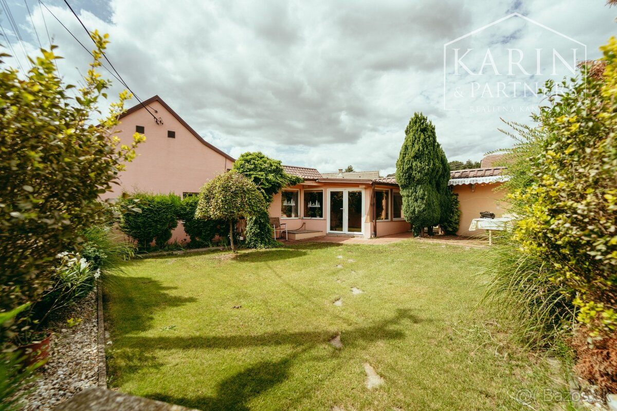 REZERVOVANÉ:3i rodinný dom po rekonštrukcii s krytou terasou - 16