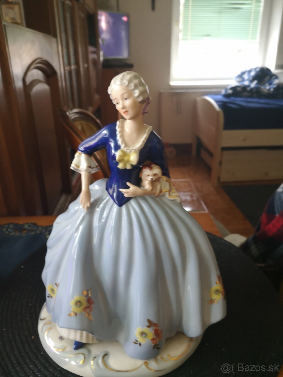 porcelánová soška Dux - 16