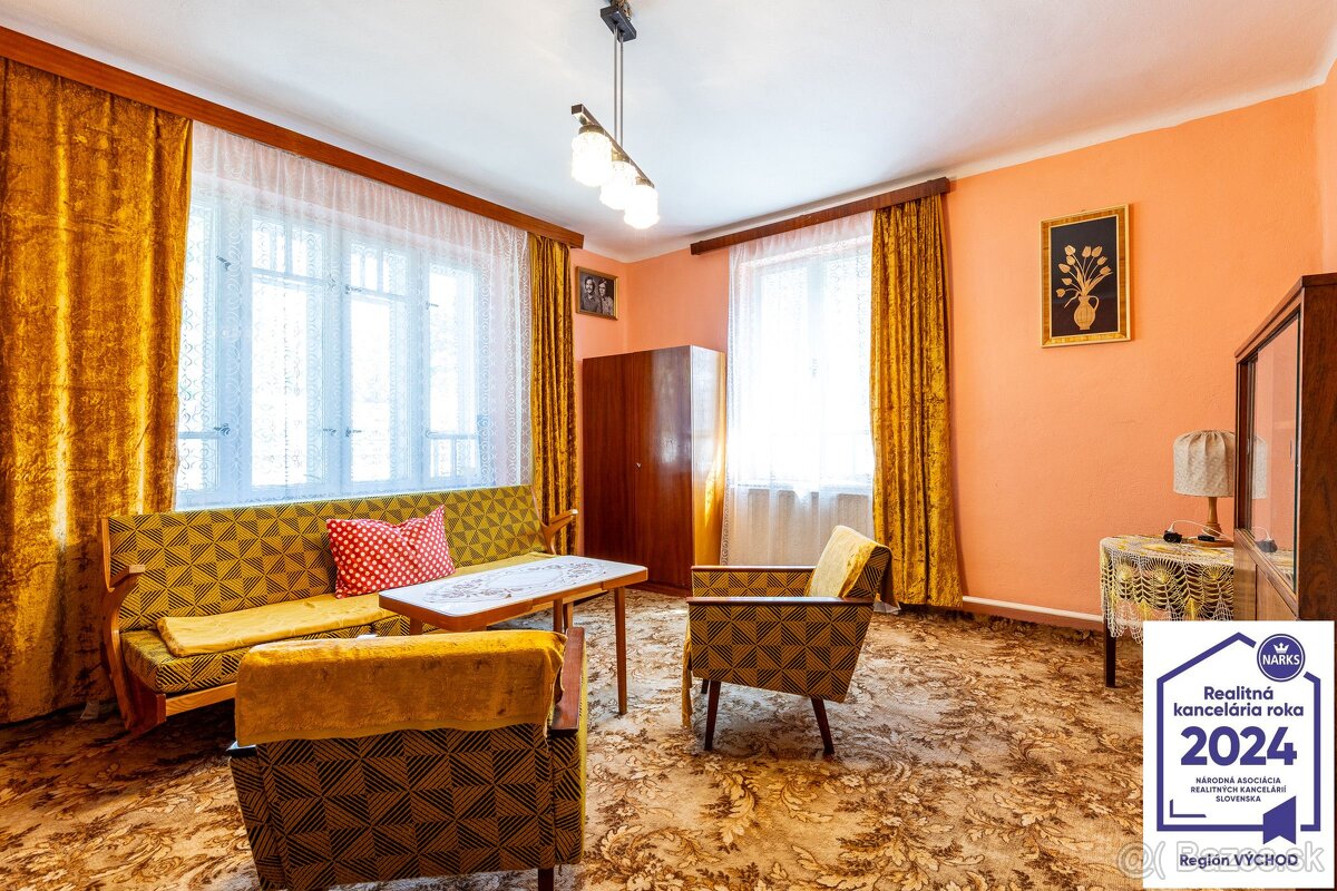 REZERVOVANÝ Rodinný dom v srdci obce Dvorníky - Včeláre - 16