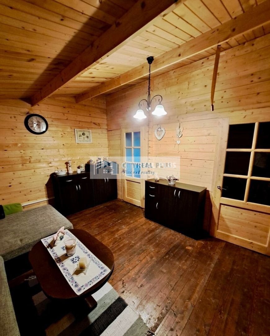 Znížená cena Ponúkame Vám na predaj kompletne zariadenú cha - 16