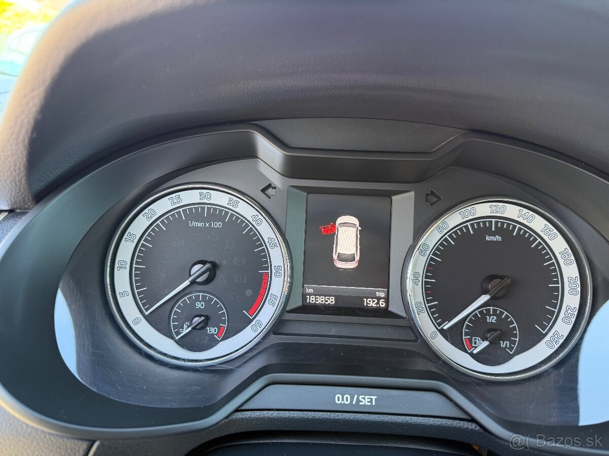 Škoda Octavia Combi 2.0 TDI Style 4x4 EU6 - 16