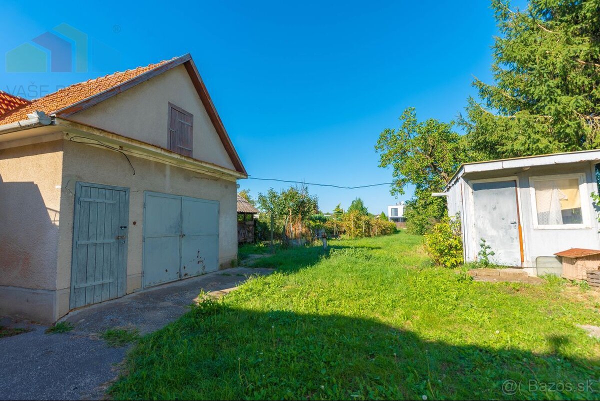 Priestranný rodinný dom s veľkým pozemkom 1454 m2, Bernoláko - 16