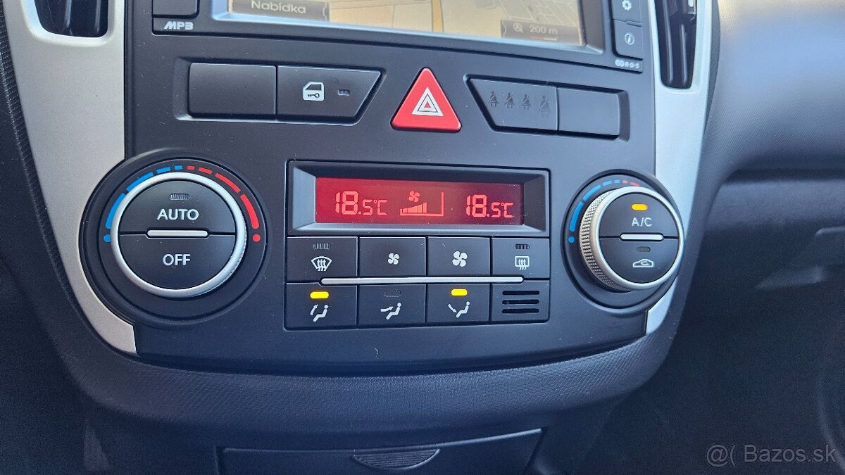 Kia Cee´d 1.6 CRDi VGT 115k TX ISG - 16