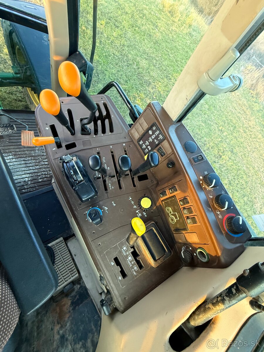 John deere 6810 - 16