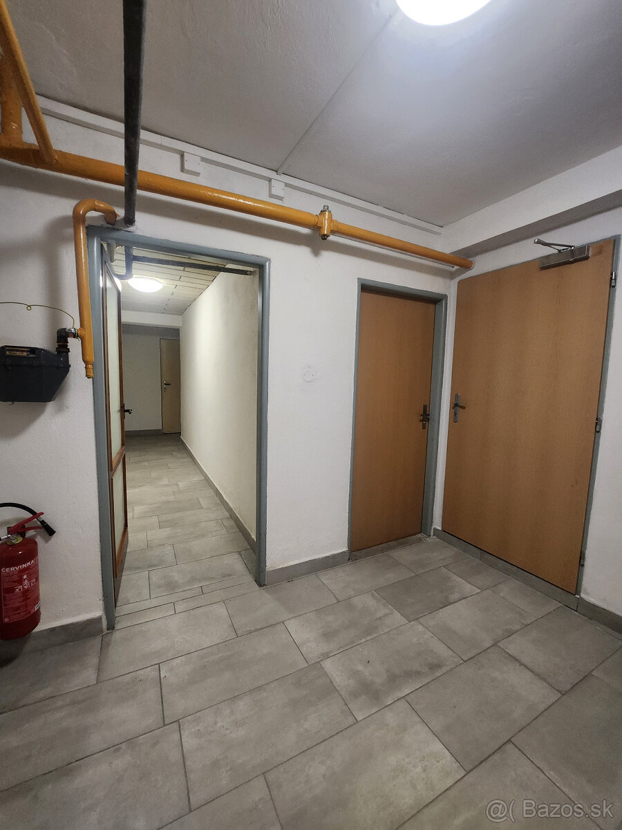 EXKLUZÍVNE, veľký 3 izb.byt Kalvária,garáž,loggia,balkón - 16