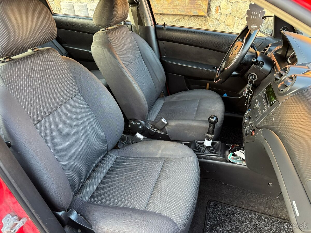 Chevrolet Aveo 1.2 8v Komfort - 16