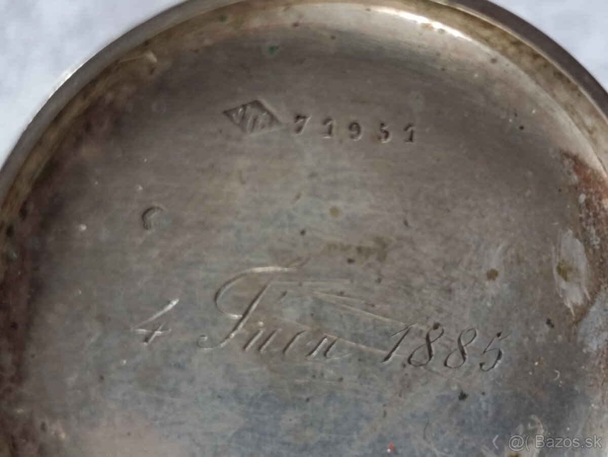 Stříbrné kapesní hodinky - kličovky, gravírované, rok 1885 - 16