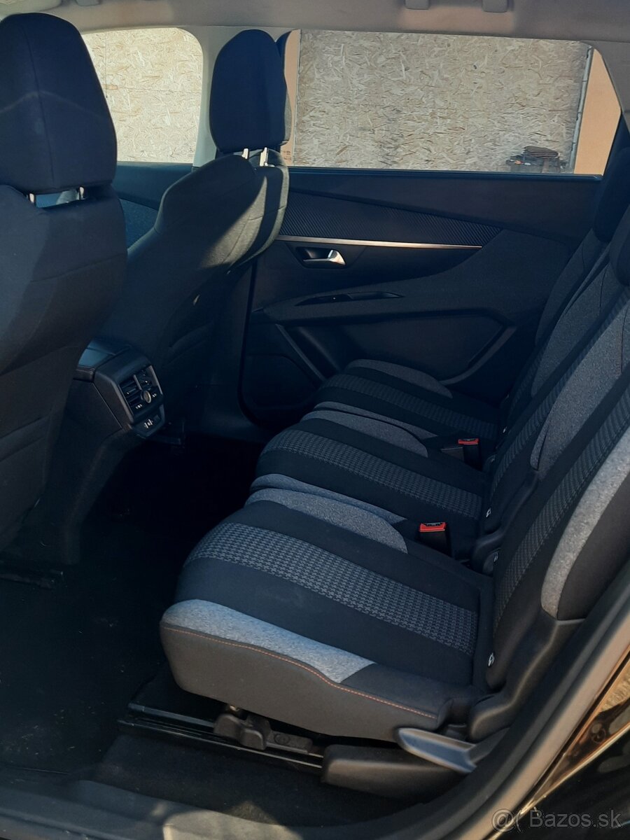 Predám Peugeot 5008 1.5 BlueHDi 130k Active (7-miestne) - 16