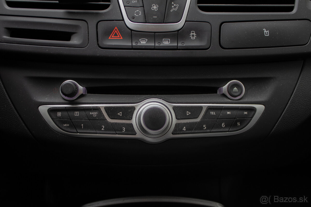 Renault Laguna Grandtour Grand 2.0 dCi 4control - 16