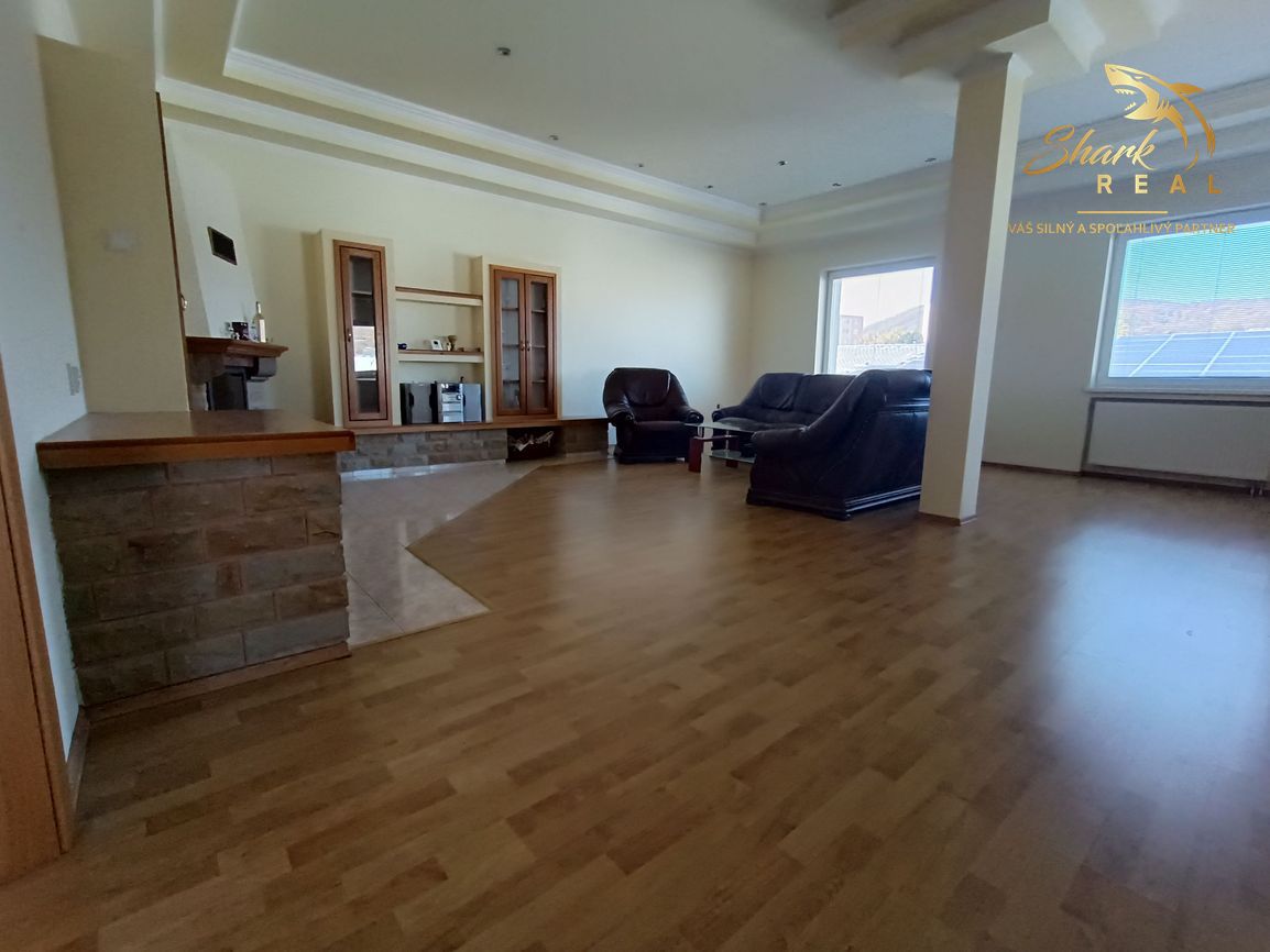 Administratívno apartmánový dom - 16