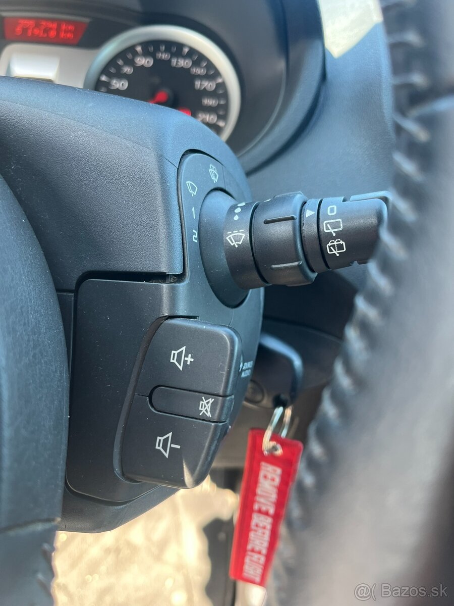 Renault Clio 1.5 dCi, 2011, 65 kW, Nová STK - 16