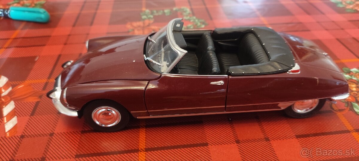 1/24 burago welly - 16