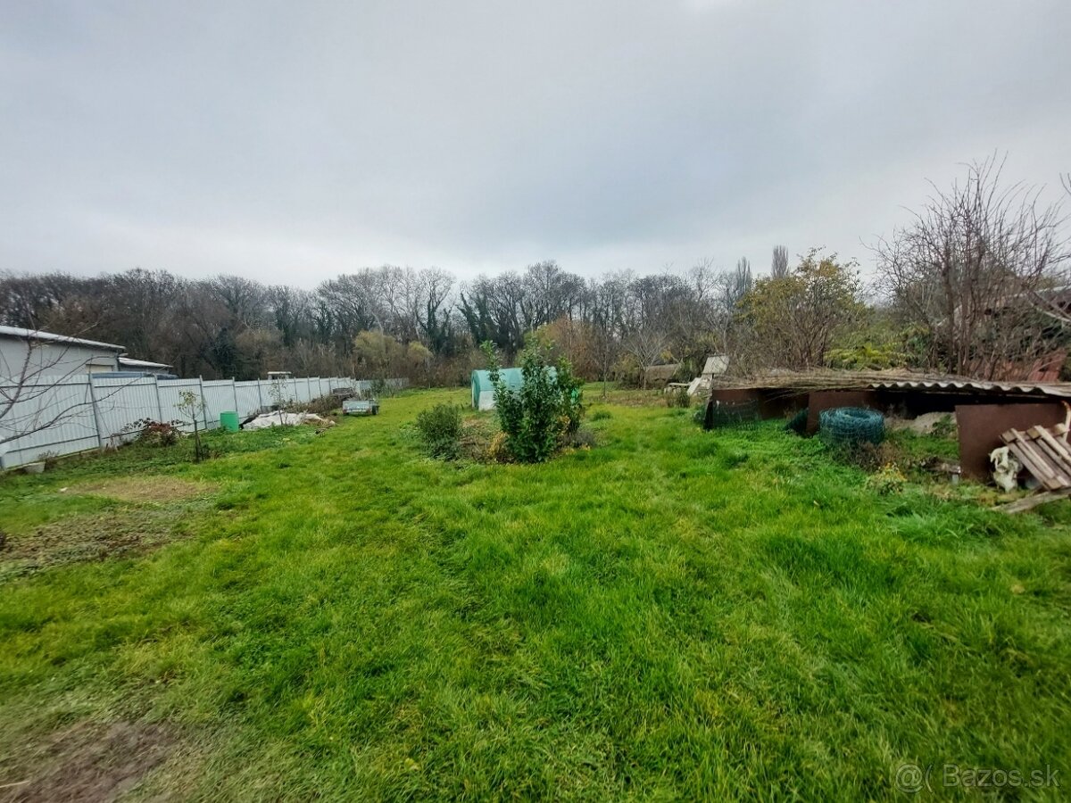 Výrazne znížená cena 4 izbový rodinný dom v Tomášikove - 16