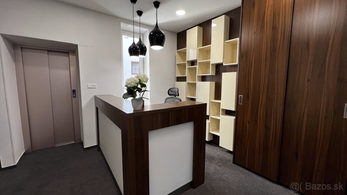 Prenájom kancelárií v historickej budove v centre Bratislavy - 16