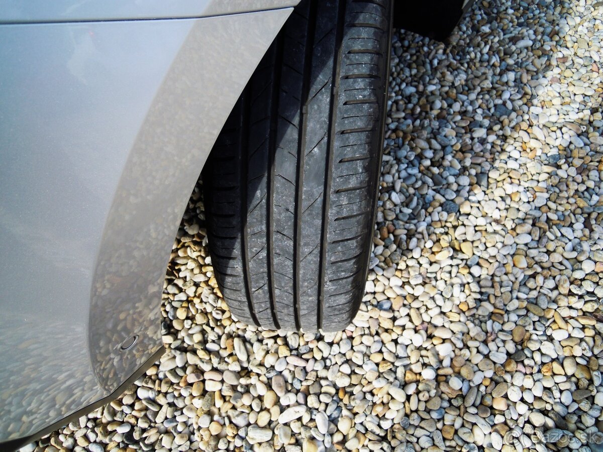 Hyundai ix35 1.7CRDi PREMIUM - SERVIS - 16