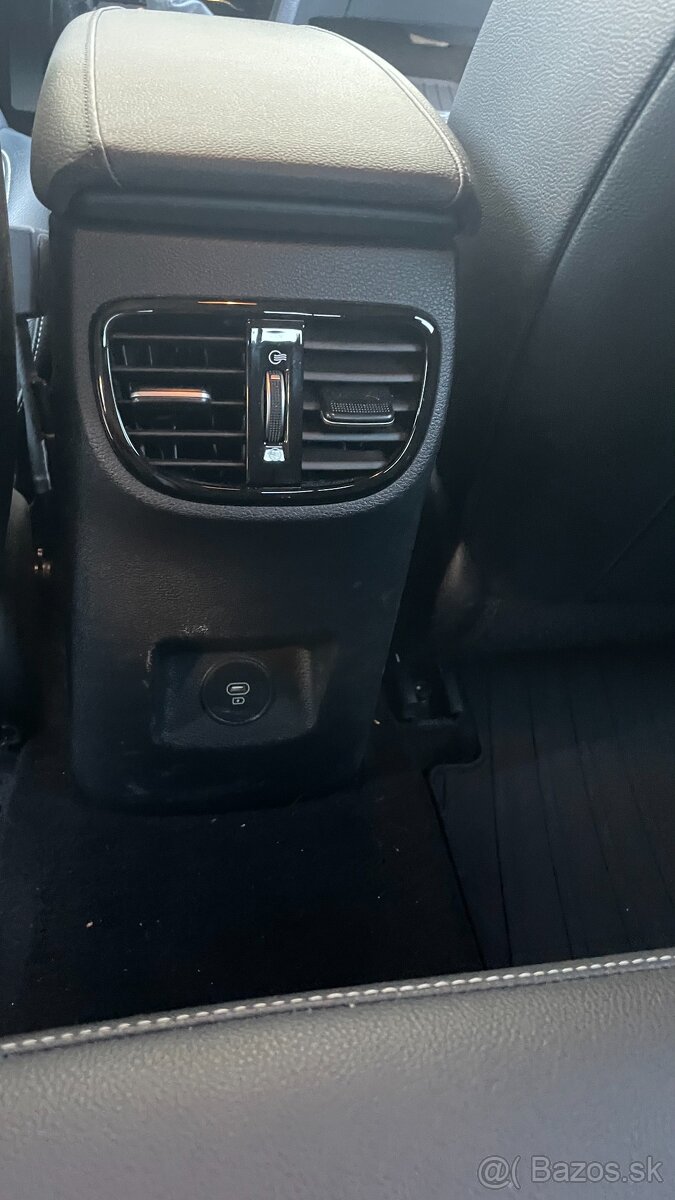 KIA XCEED 1.5 T-GDi 118 kW - 16